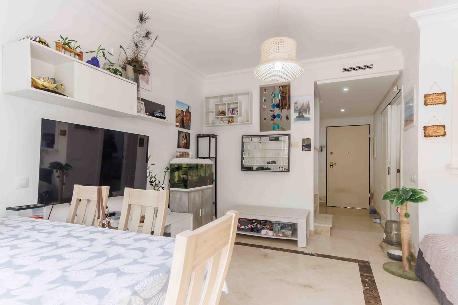 Casa de 2 habitaciones en Roda en venta con piscina garaje - 215.000 € (Ref: 9914786)