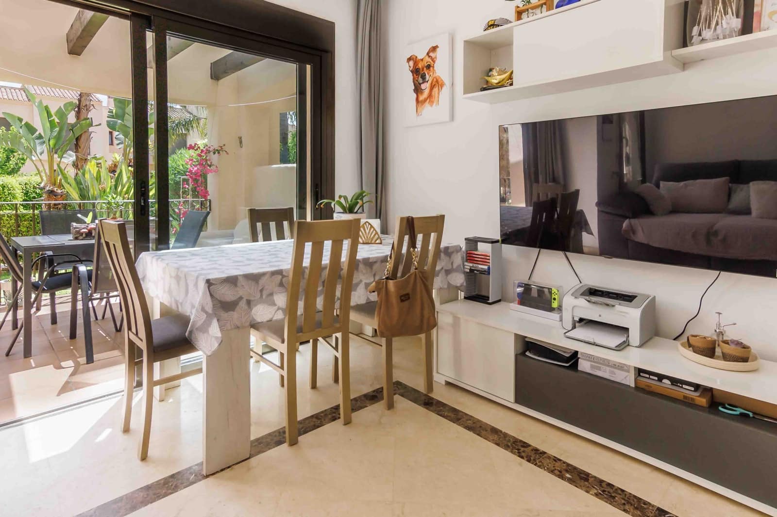 Casa de 2 habitaciones en Roda en venta con piscina garaje - 215.000 € (Ref: 9914786)