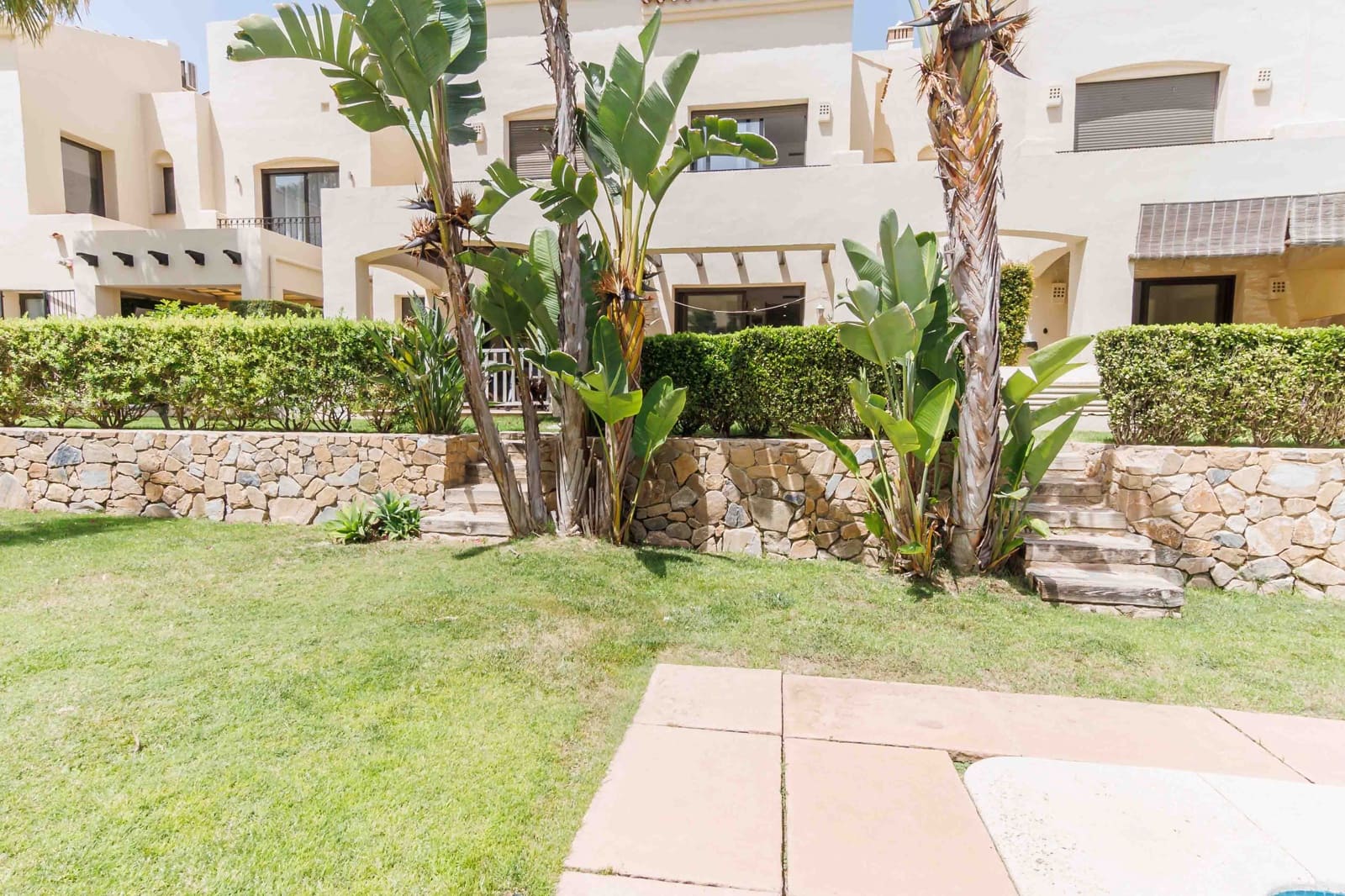 Casa de 2 habitaciones en Roda en venta con piscina garaje - 215.000 € (Ref: 9914786)
