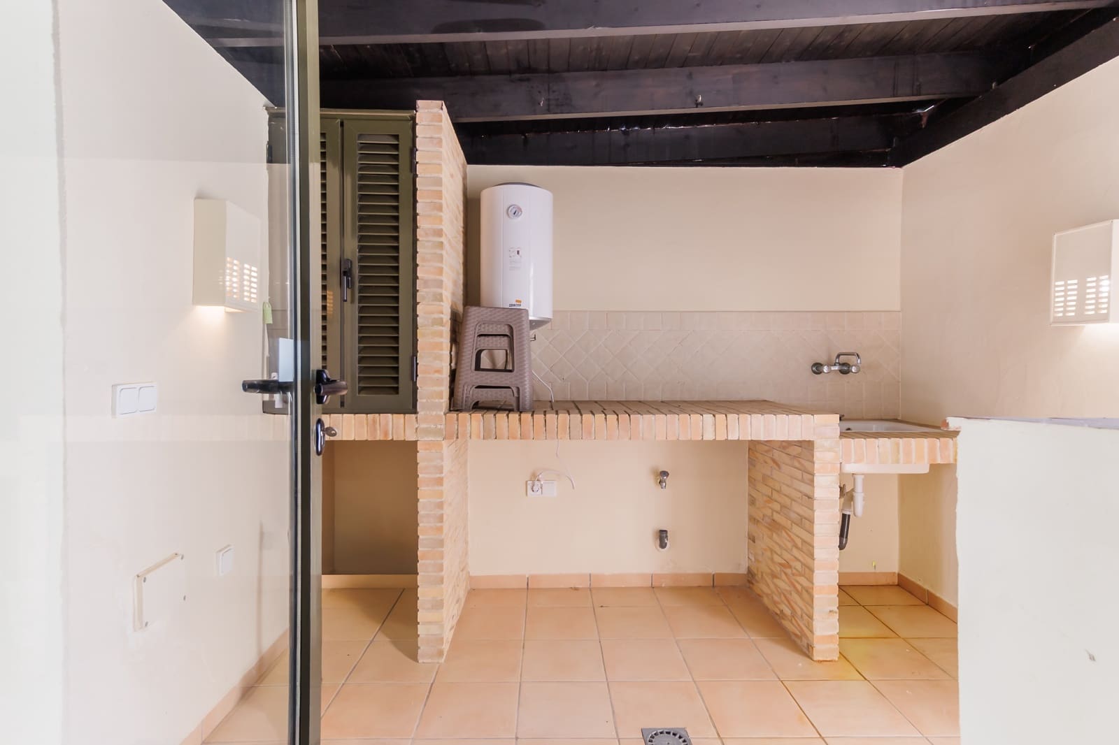 Chalet de 3 habitaciones en Roda en venta con piscina garaje - 544.950 € (Ref: 9943848)