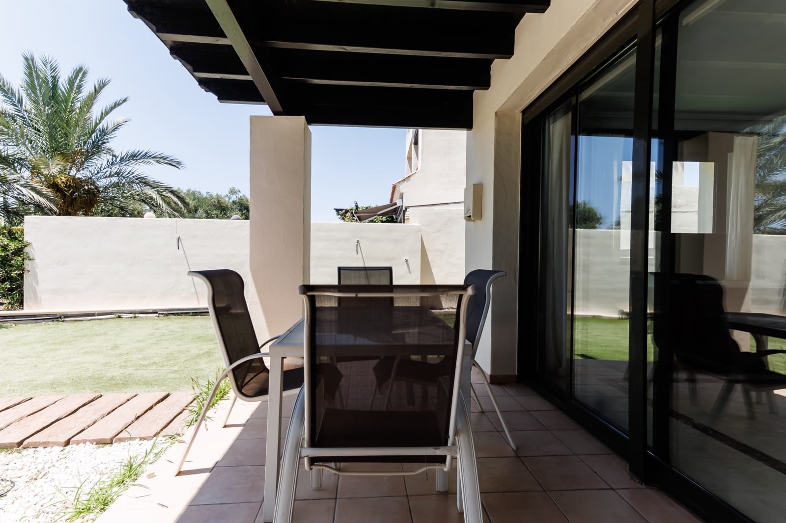 Chalet de 3 habitaciones en Roda en venta con piscina garaje - 544.950 € (Ref: 9943848)