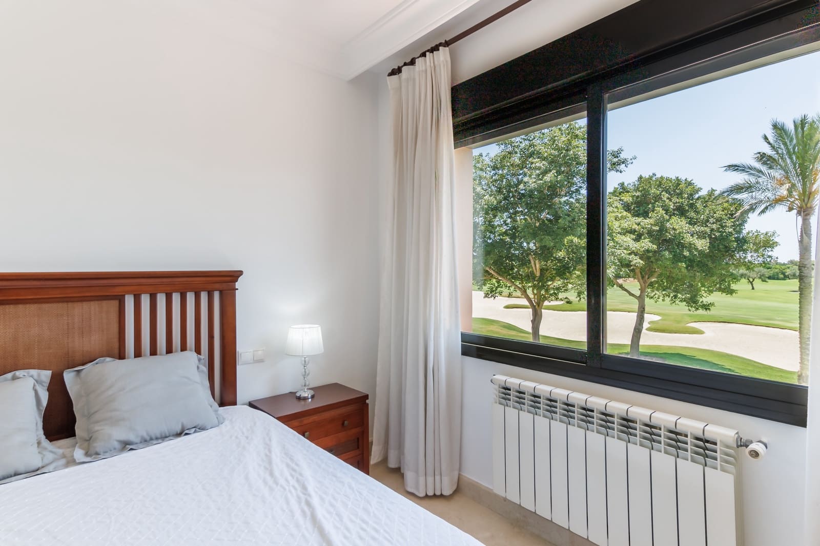 Chalet de 3 habitaciones en Roda en venta con piscina garaje - 544.950 € (Ref: 9943848)