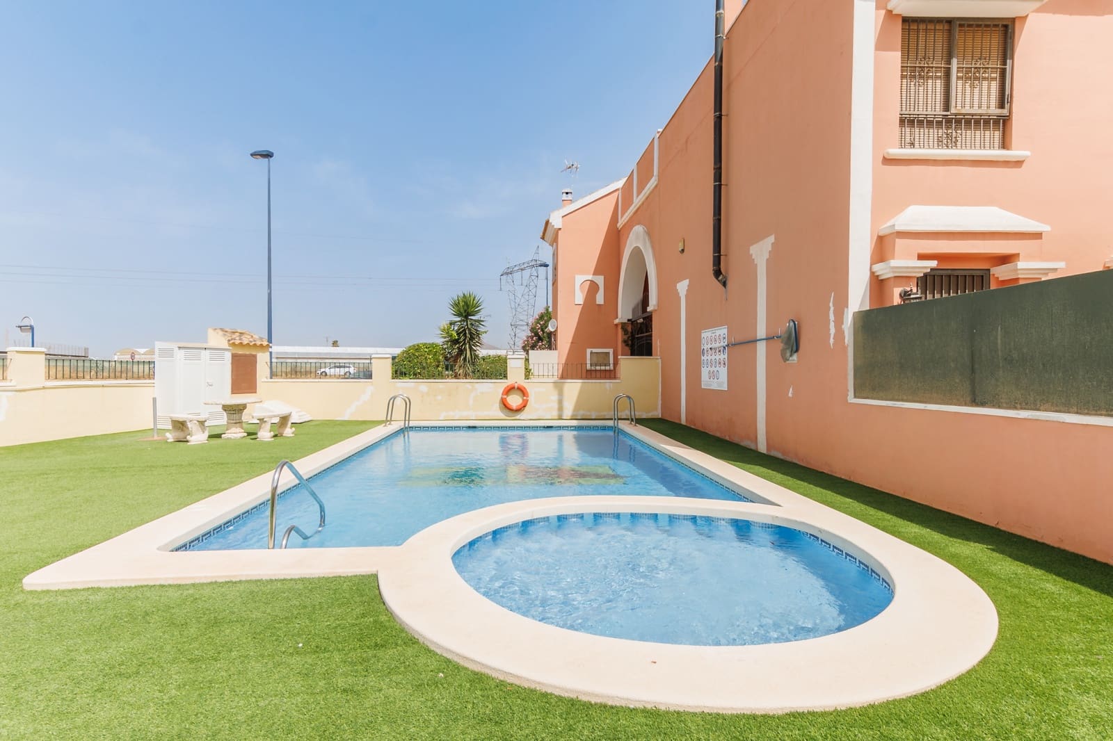 3 soveværelse Byhus til salg i Roda med swimmingpool garage - € 199.950 (Ref: 9968888)