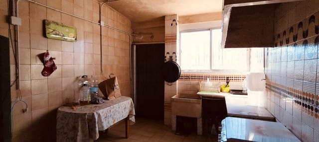 4 bedroom Finca/Country House for sale in Norte, Castelló de la Plana with pool garage - € 95,000 (Ref: 9272920)