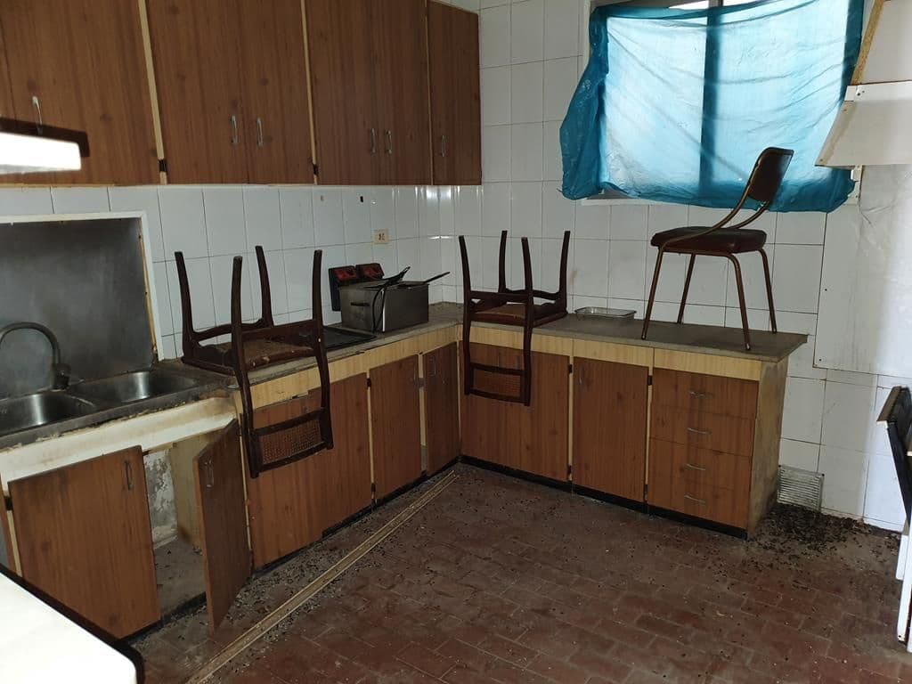 Commercial for sale in Castello de la Plana - € 89,000 (Ref: 9272924)