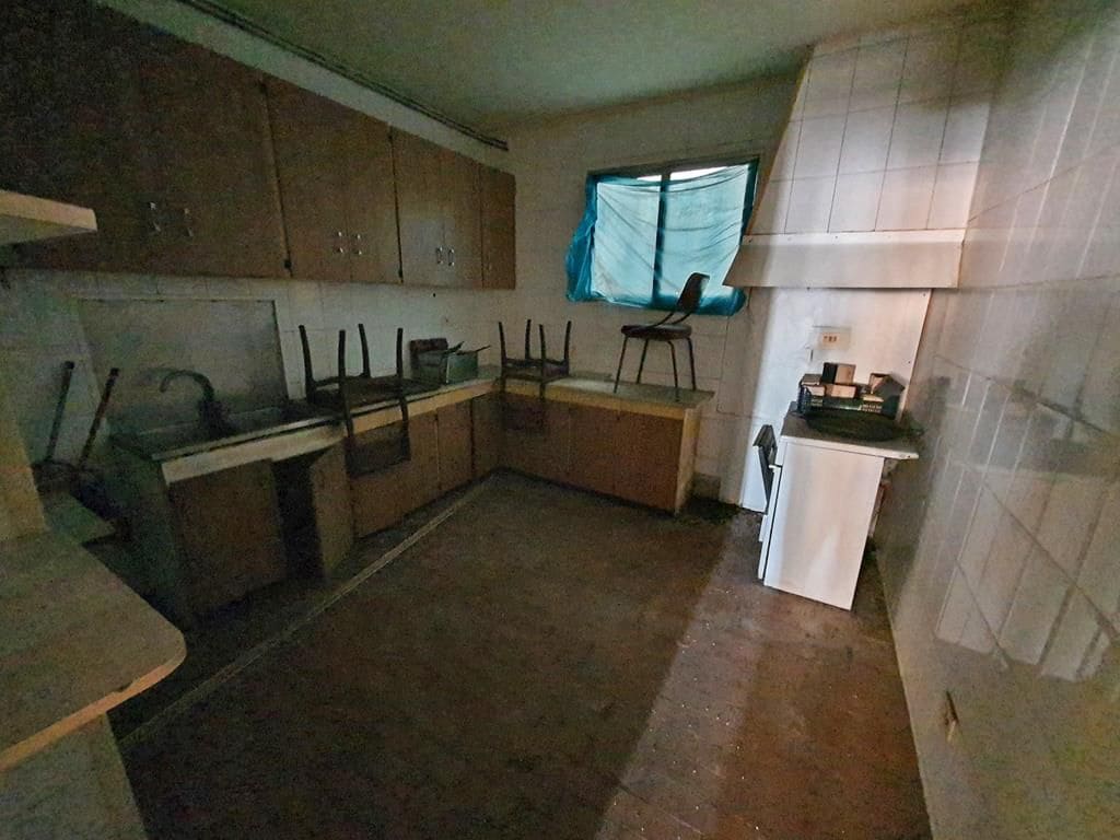 Commercial for sale in Castello de la Plana - € 89,000 (Ref: 9272924)