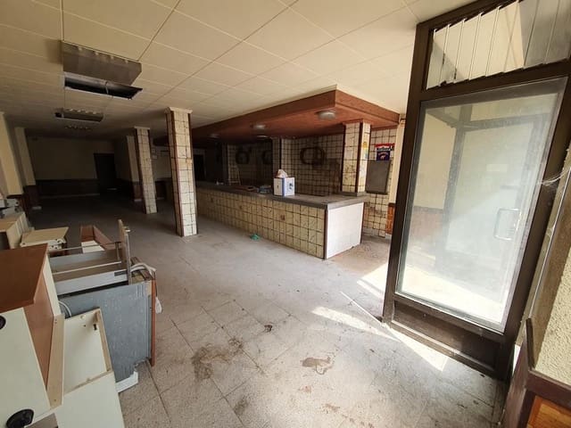Kommersiell til salgs i Norte, Castelló de la Plana - € 89 000 (Ref: 9272924)
