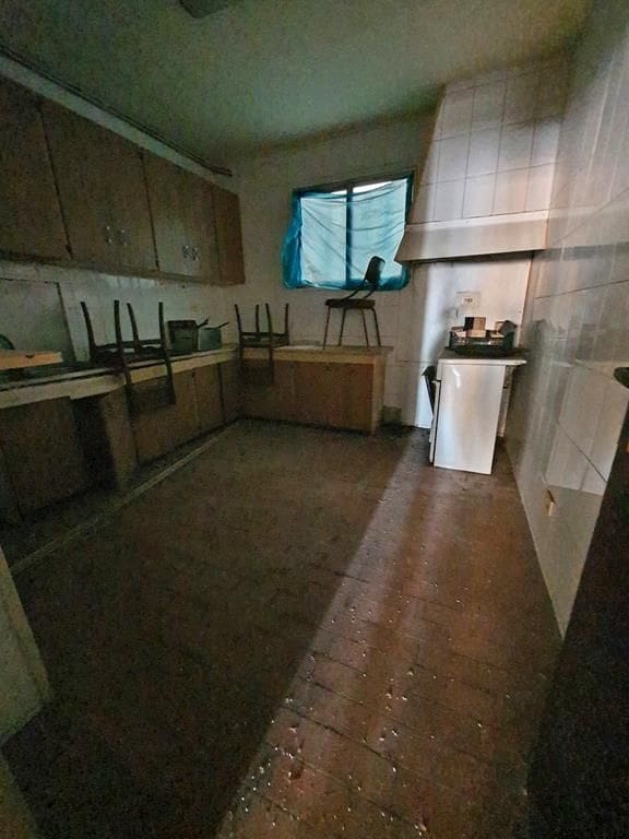 Commercial for sale in Castello de la Plana - € 89,000 (Ref: 9272924)