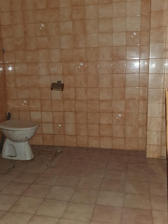 Commercial for sale in Castello de la Plana - € 89,000 (Ref: 9272924)