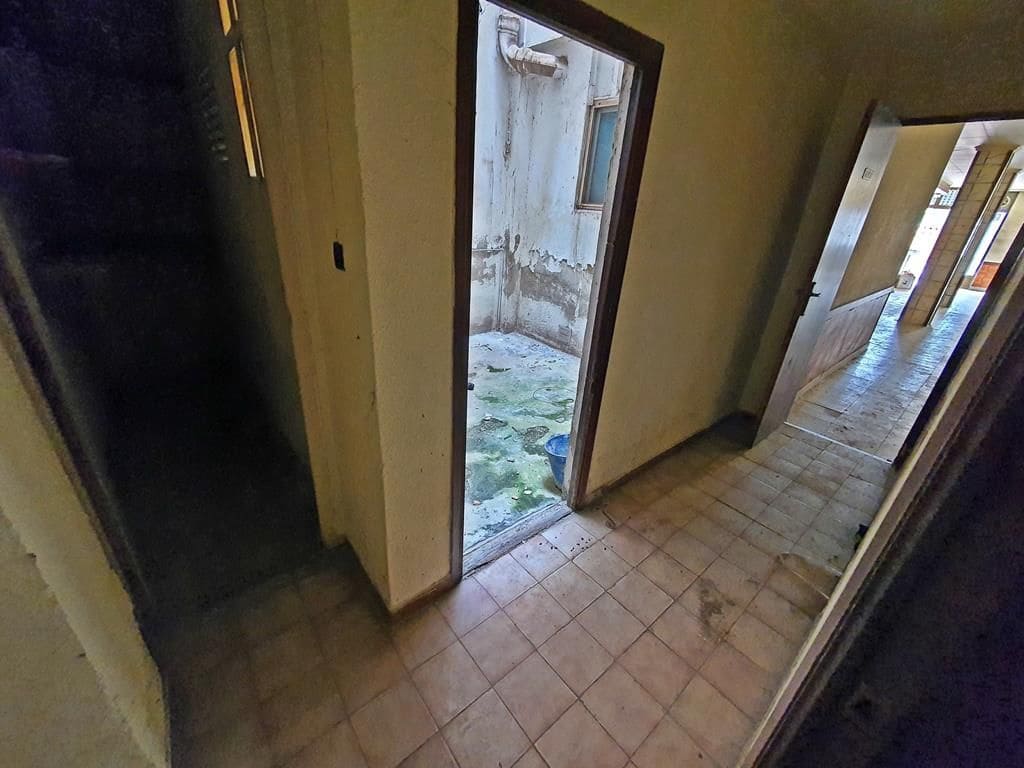 Commercial for sale in Castello de la Plana - € 89,000 (Ref: 9272924)