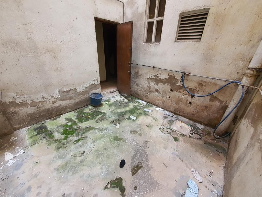 Commercial for sale in Castello de la Plana - € 89,000 (Ref: 9272924)