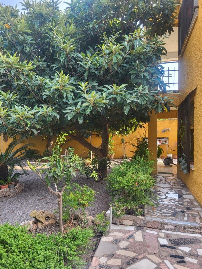 4 soveværelse Villa til salg i Castello de la Plana med swimmingpool garage - € 205.000 (Ref: 9272931)