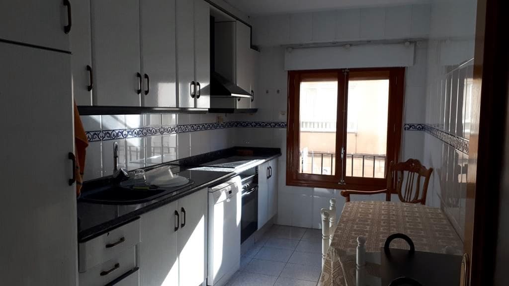 5 soveværelse Byhus til salg i Llucena  - € 300.000 (Ref: 9272935)