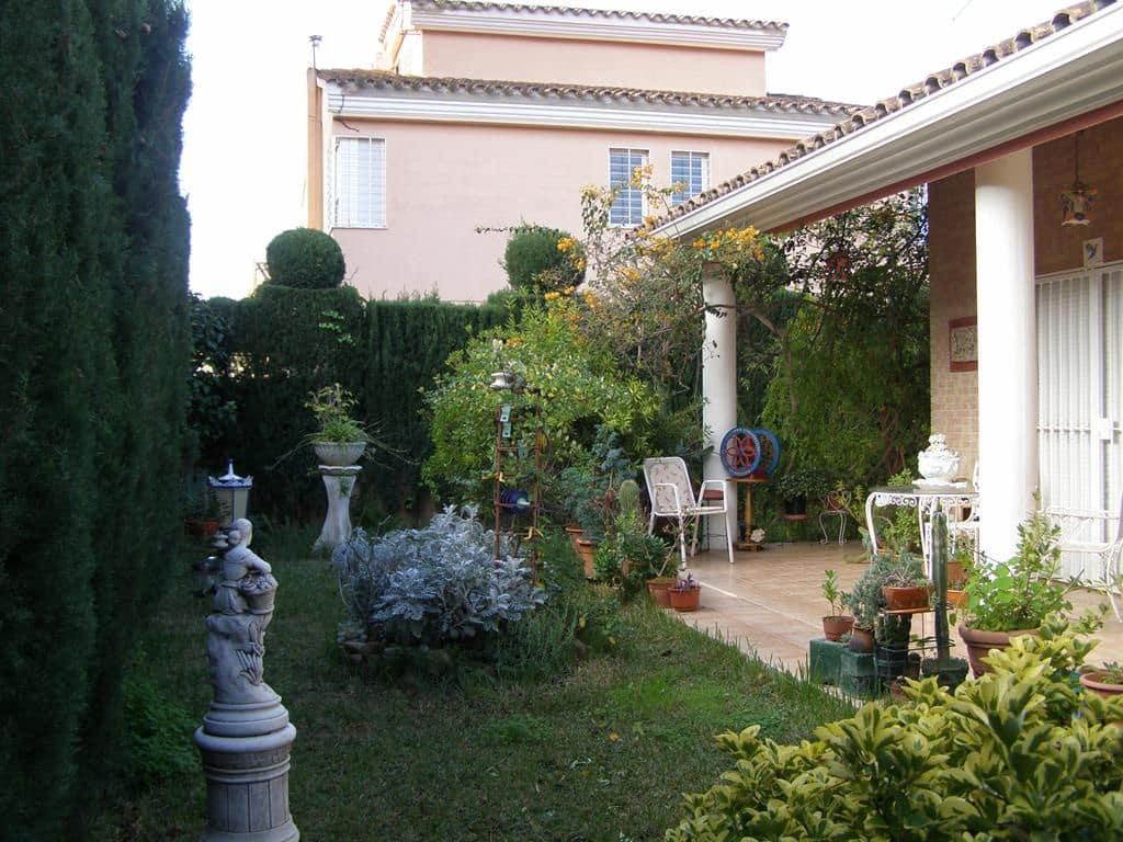 6 soveværelse Villa til salg i Benicassim med garage - € 720.000 (Ref: 9272938)