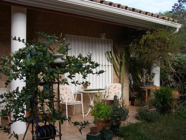 6 slaapkamer Villa te koop in Benicàssim met garage - € 720.000 (Ref: 9272938)