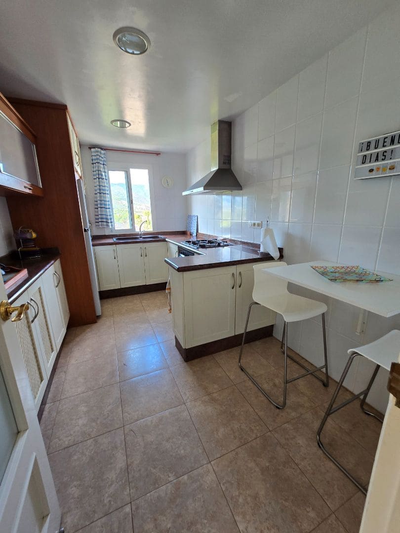 3 bedroom Beach Apartment for sale in Benicassim with pool garage - € 400,000 (Ref: 9312094)