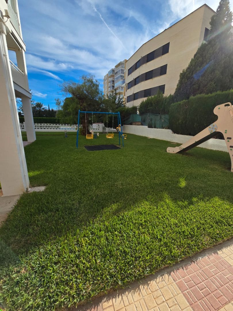 3 bedroom Beach Apartment for sale in Benicassim with pool garage - € 400,000 (Ref: 9312094)