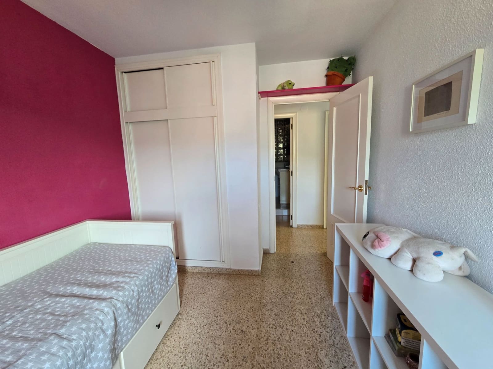 3 bedroom Beach Apartment for sale in Benicassim with pool garage - € 400,000 (Ref: 9312094)