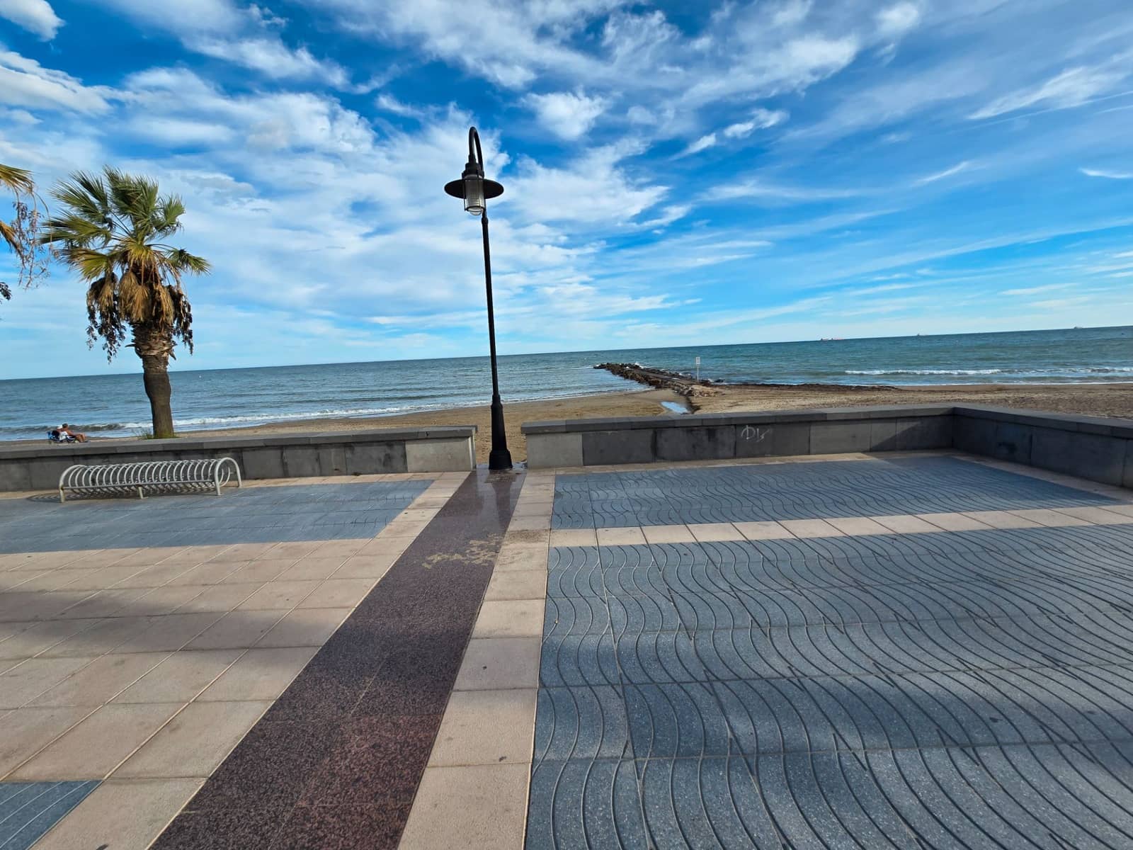 3 bedroom Beach Apartment for sale in Benicassim with pool garage - € 400,000 (Ref: 9312094)