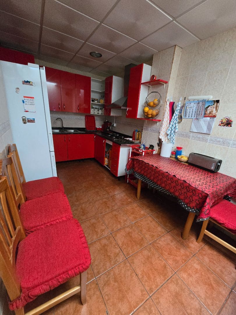 3 bedroom Townhouse for sale in Castello de la Plana - € 163,000 (Ref: 9312096)