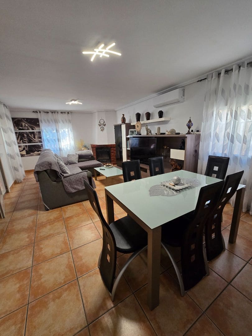 3 chambre Villa/Maison à vendre à Castello de la Plana avec piscine garage - 259 000 € (Ref: 9380026)