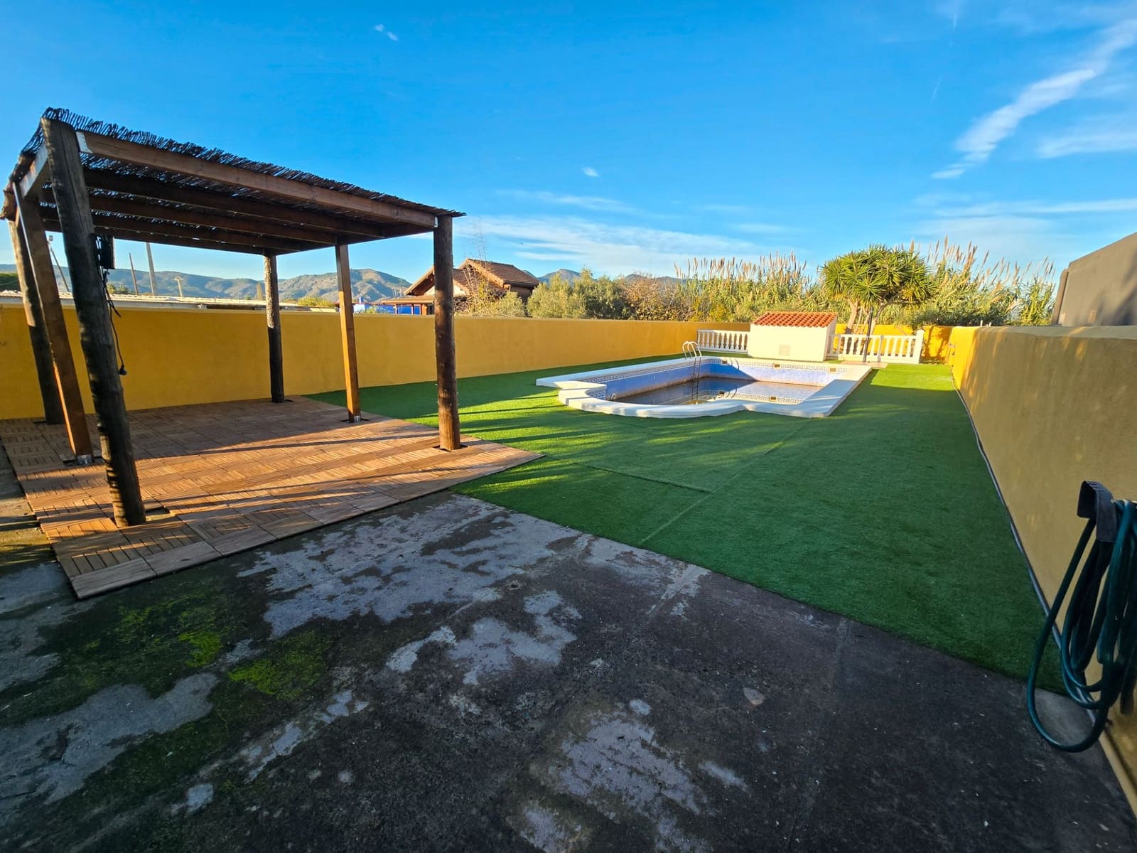 3 chambre Villa/Maison à vendre à Castello de la Plana avec piscine garage - 259 000 € (Ref: 9380026)