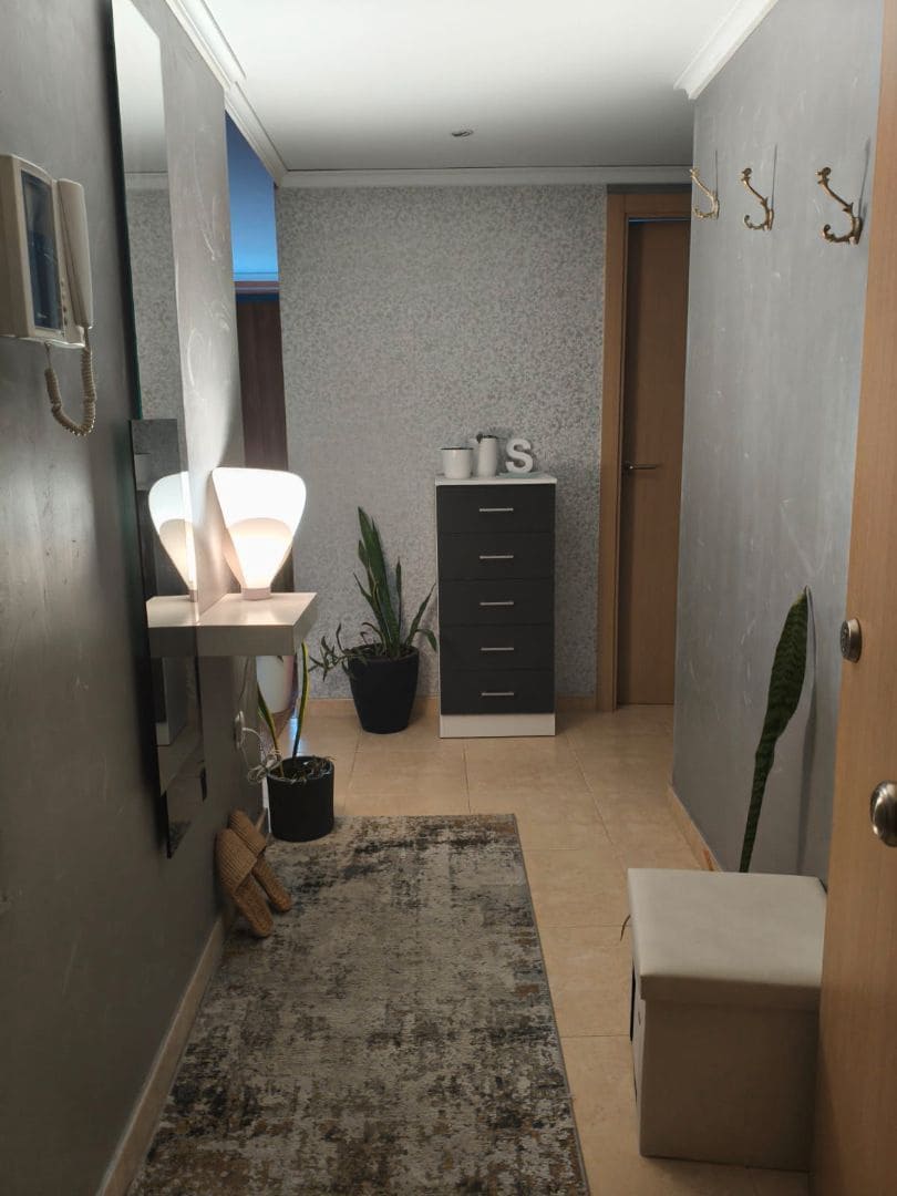 3 bedroom Flat for sale in Castello de la Plana with garage - € 220,000 (Ref: 9401943)