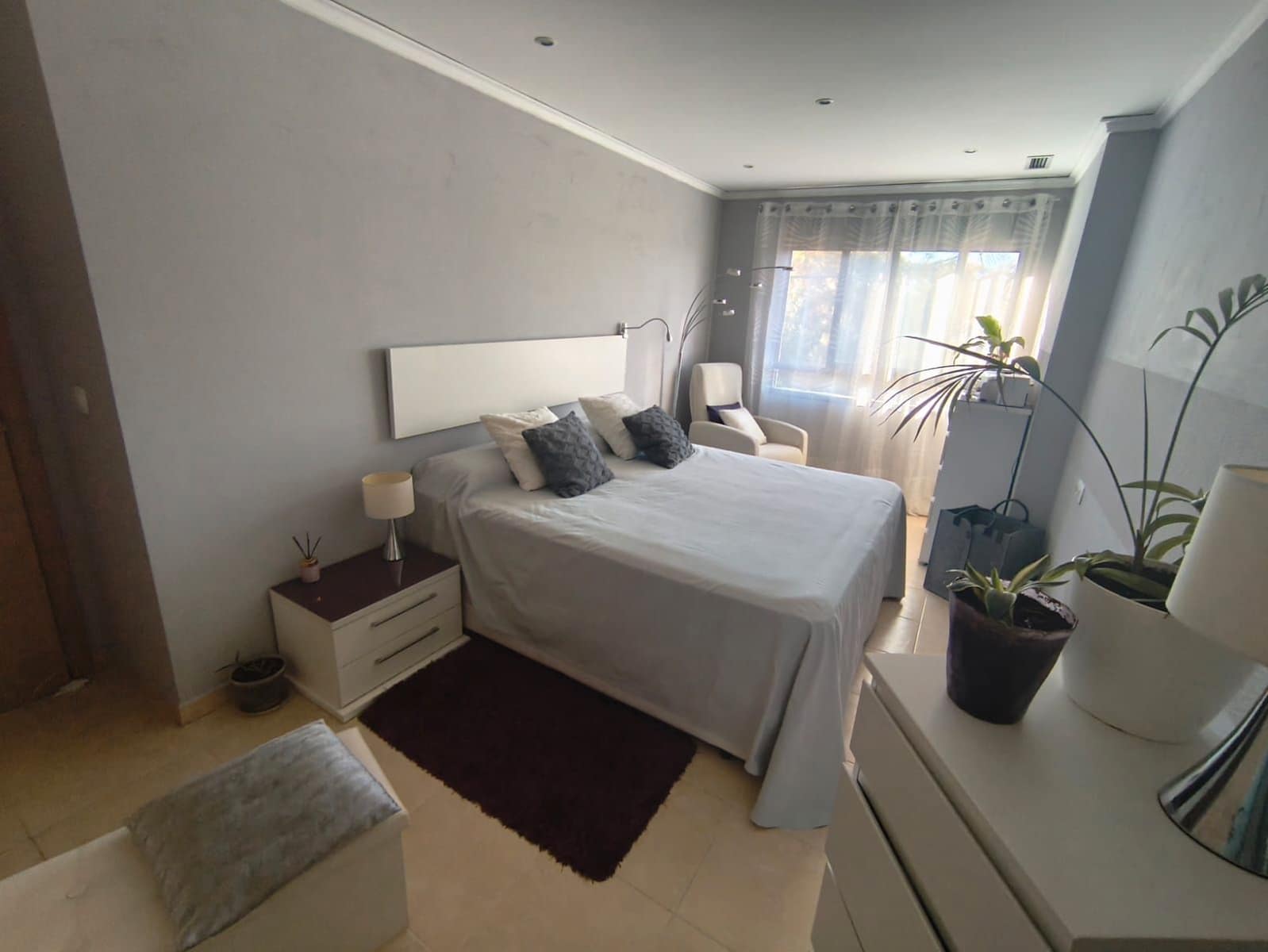 3 bedroom Flat for sale in Castello de la Plana with garage - € 220,000 (Ref: 9401943)