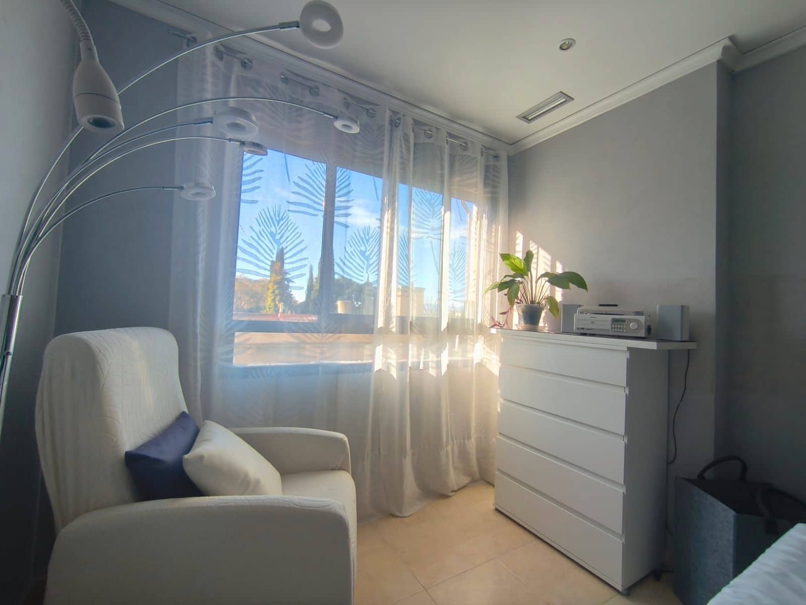 3 bedroom Flat for sale in Castello de la Plana with garage - € 220,000 (Ref: 9401943)