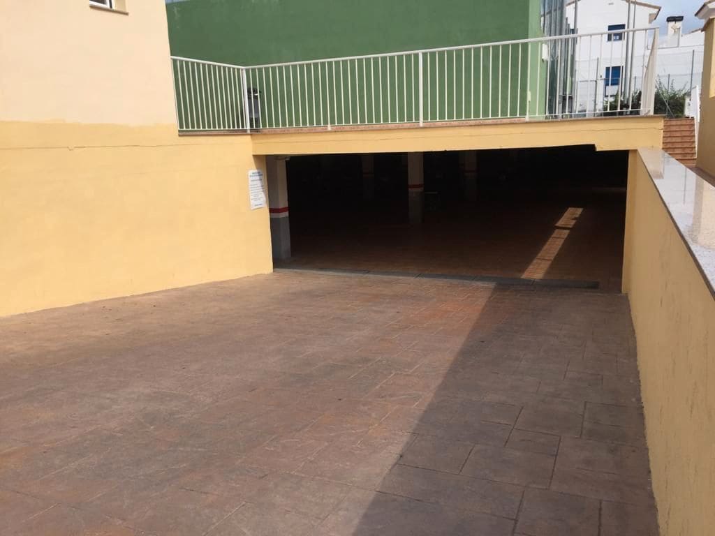 3 soveværelse Byhus til salg i Almassora / Almazora med swimmingpool garage - € 152.000 (Ref: 9405861)