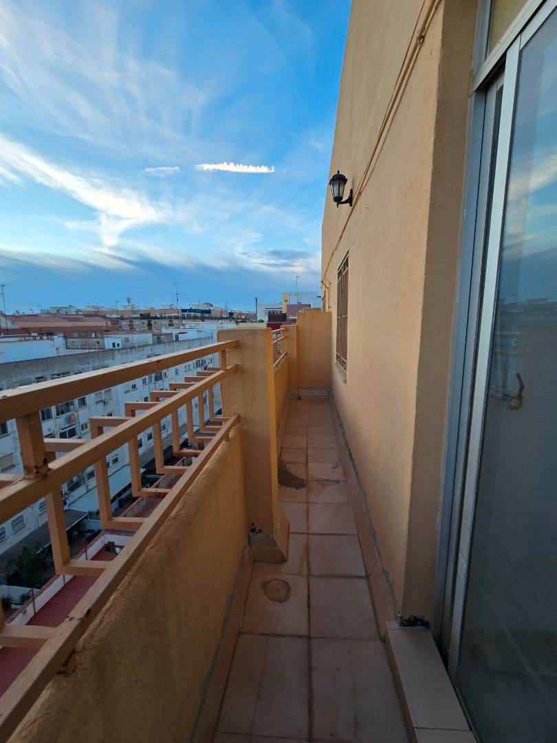 4 slaapkamer Penthouse te koop in Castello de la Plana - € 189.000 (Ref: 9448501)