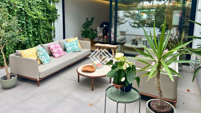 5 sovrum Radhus till salu i Rocafort med pool garage - 950 000 € (Ref: 9771947)