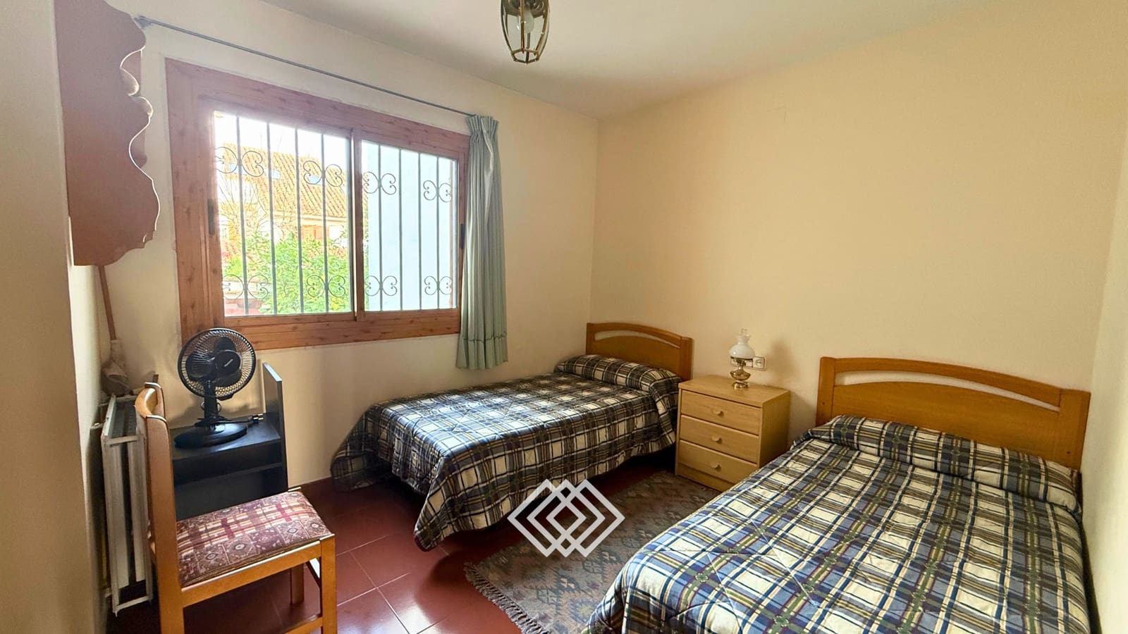 4 slaapkamer Rijtjeshuis te koop in Rocafort met zwembad garage - € 585.000 (Ref: 9771957)