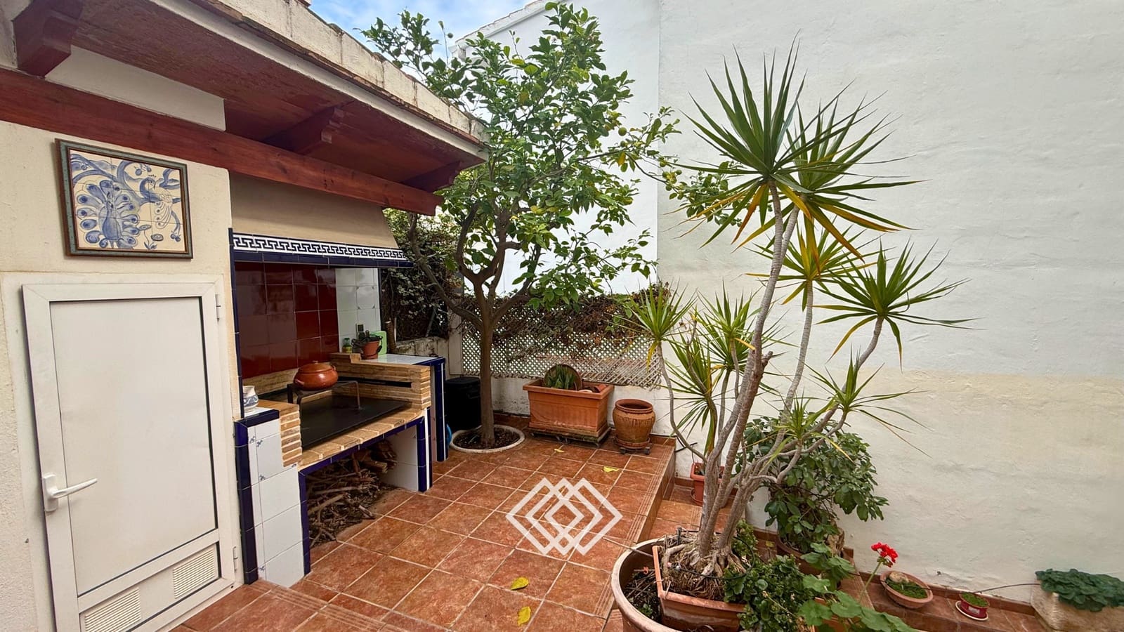 4 slaapkamer Rijtjeshuis te koop in Rocafort met zwembad garage - € 585.000 (Ref: 9771957)