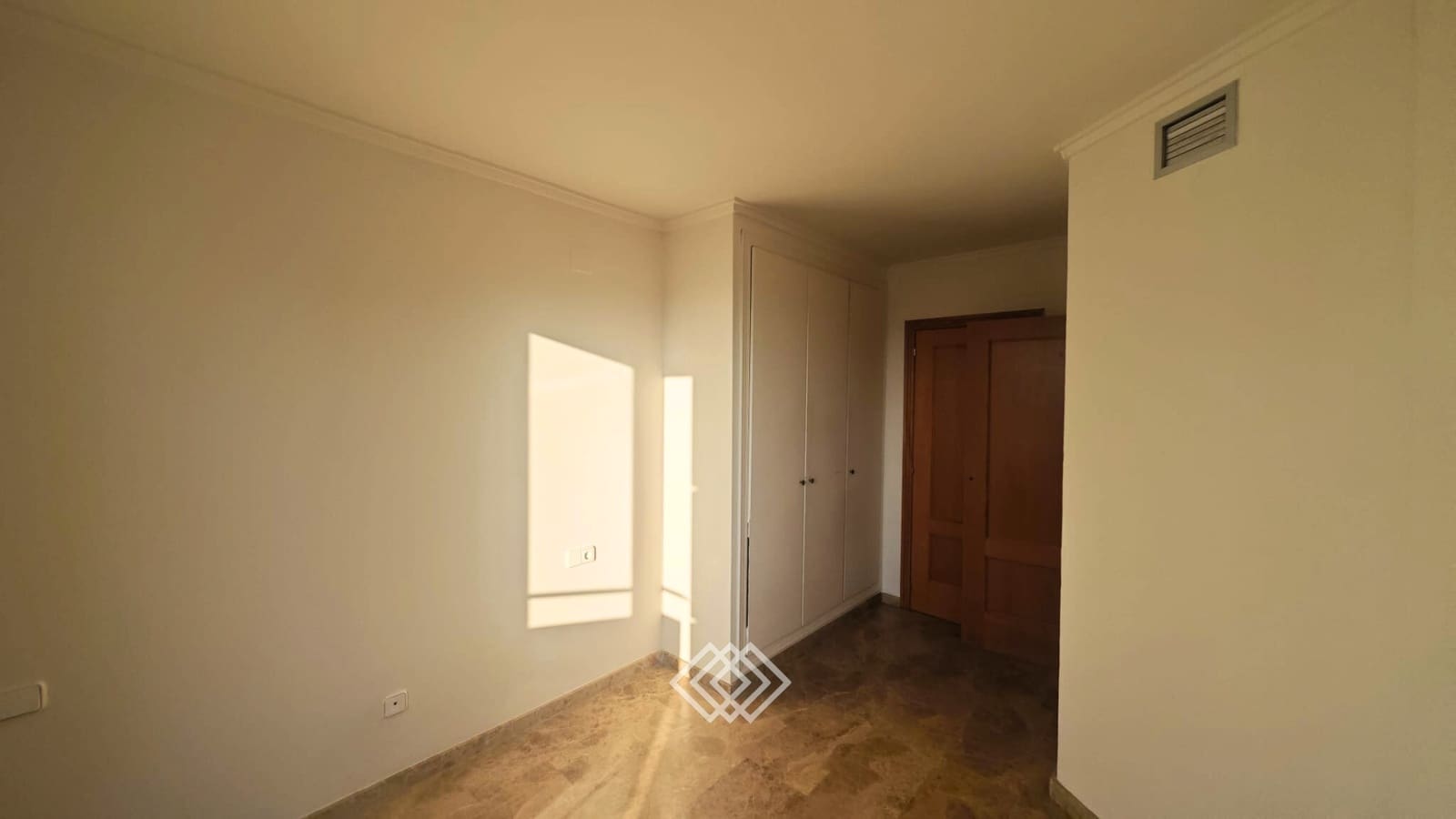 3 slaapkamer Flat te koop in Valencia stad - € 650.000 (Ref: 9772036)