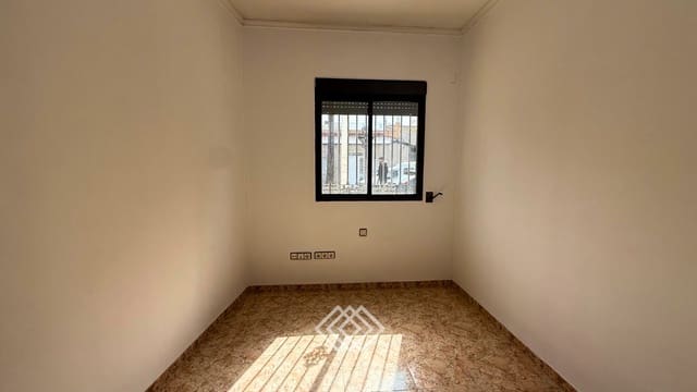 4 bedroom Townhouse for sale in Picassent - € 285,000 (Ref: 9798252)