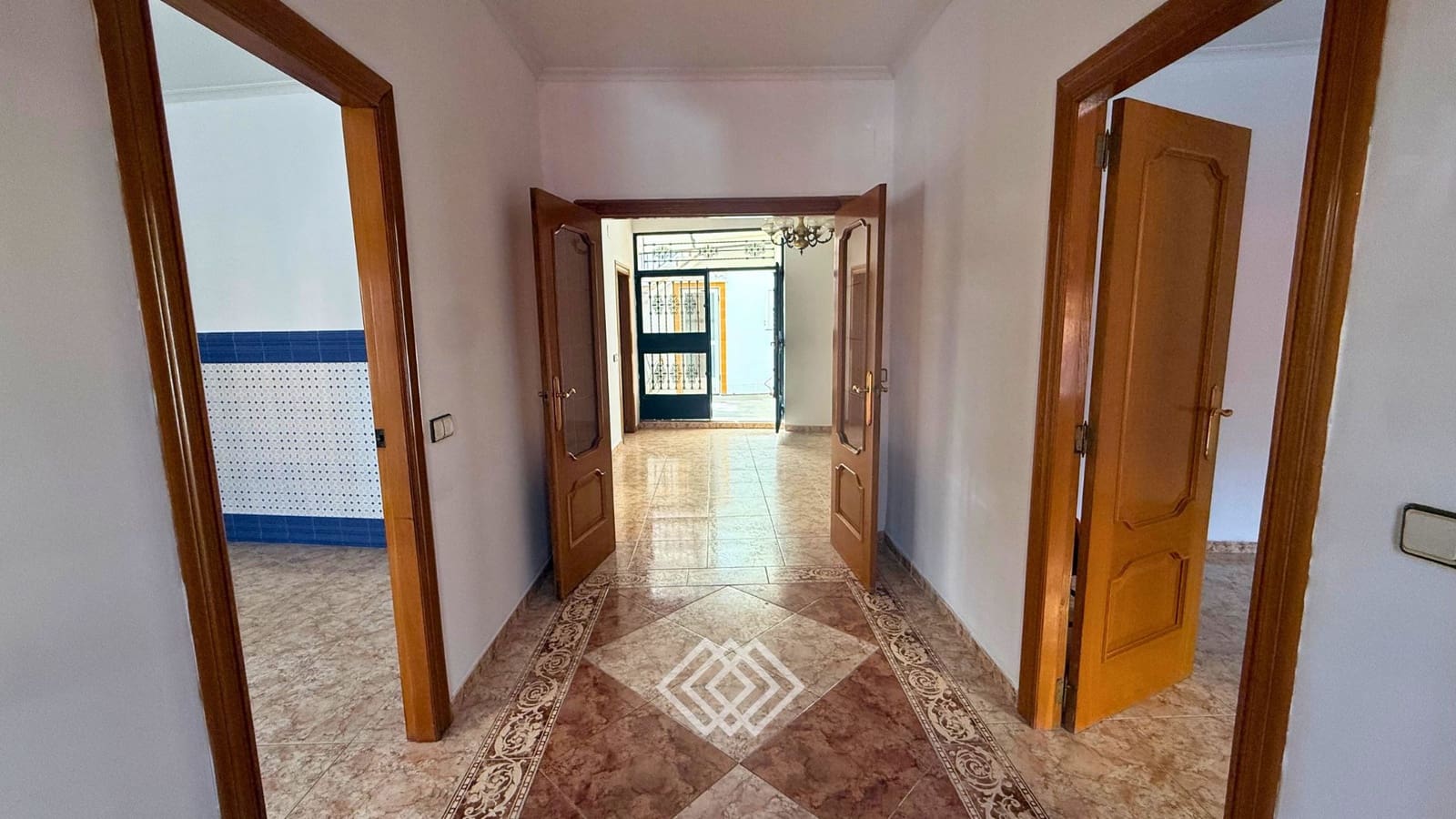 4 bedroom Townhouse for sale in Picassent - € 285,000 (Ref: 9798252)