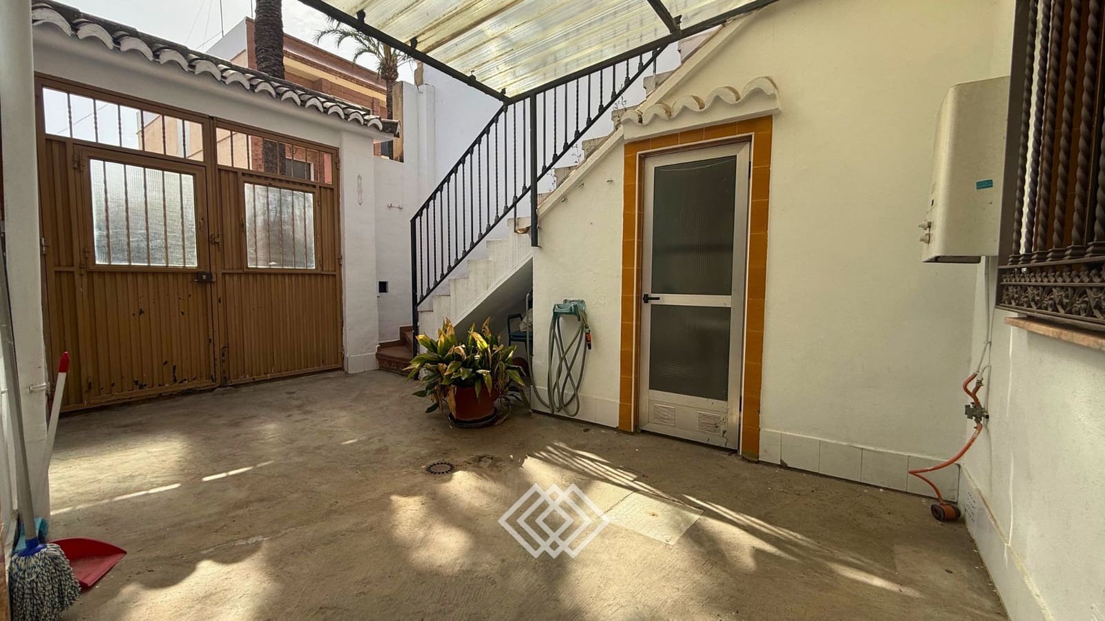 4 bedroom Townhouse for sale in Picassent - € 285,000 (Ref: 9798252)