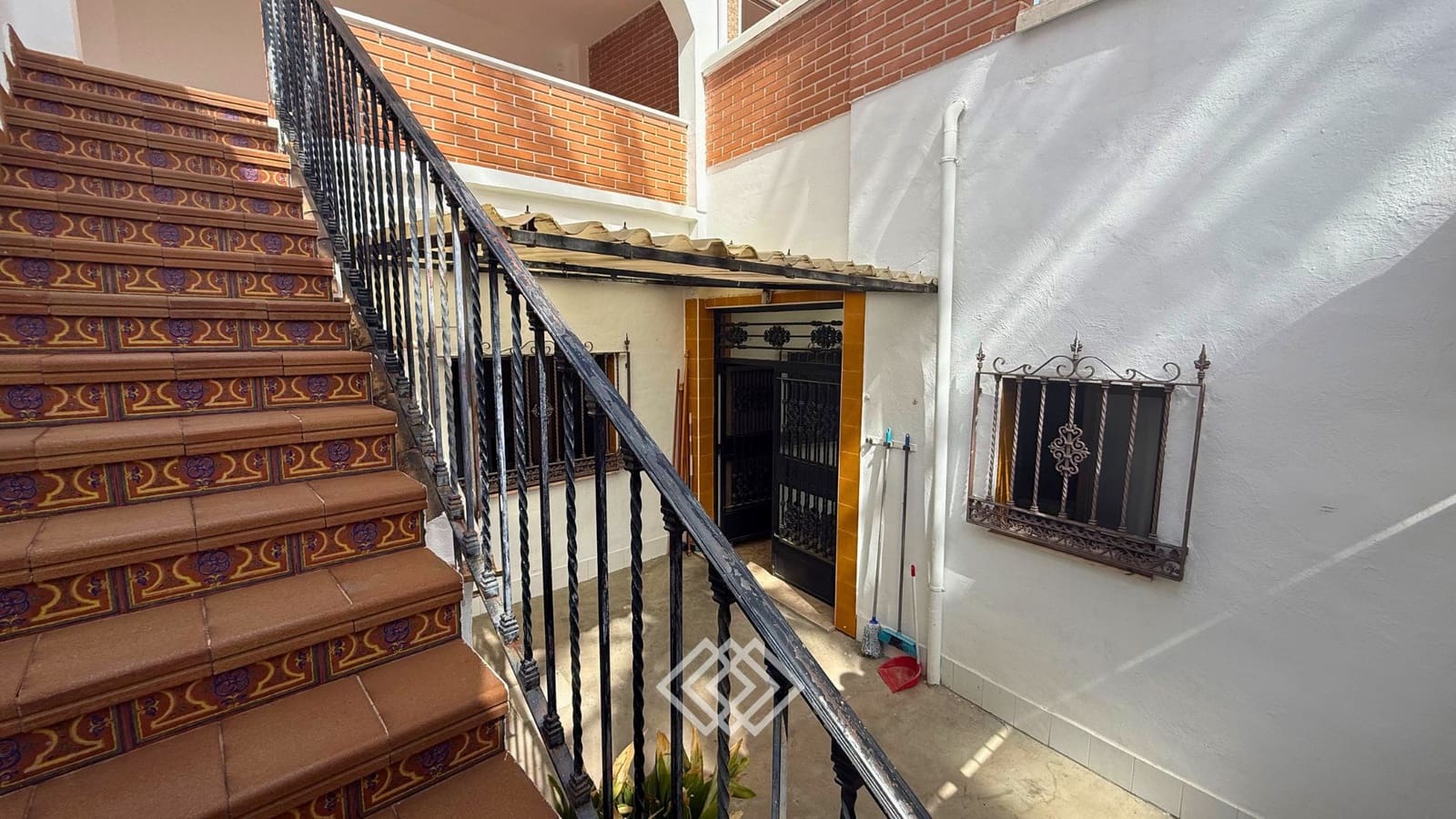 4 bedroom Townhouse for sale in Picassent - € 285,000 (Ref: 9798252)