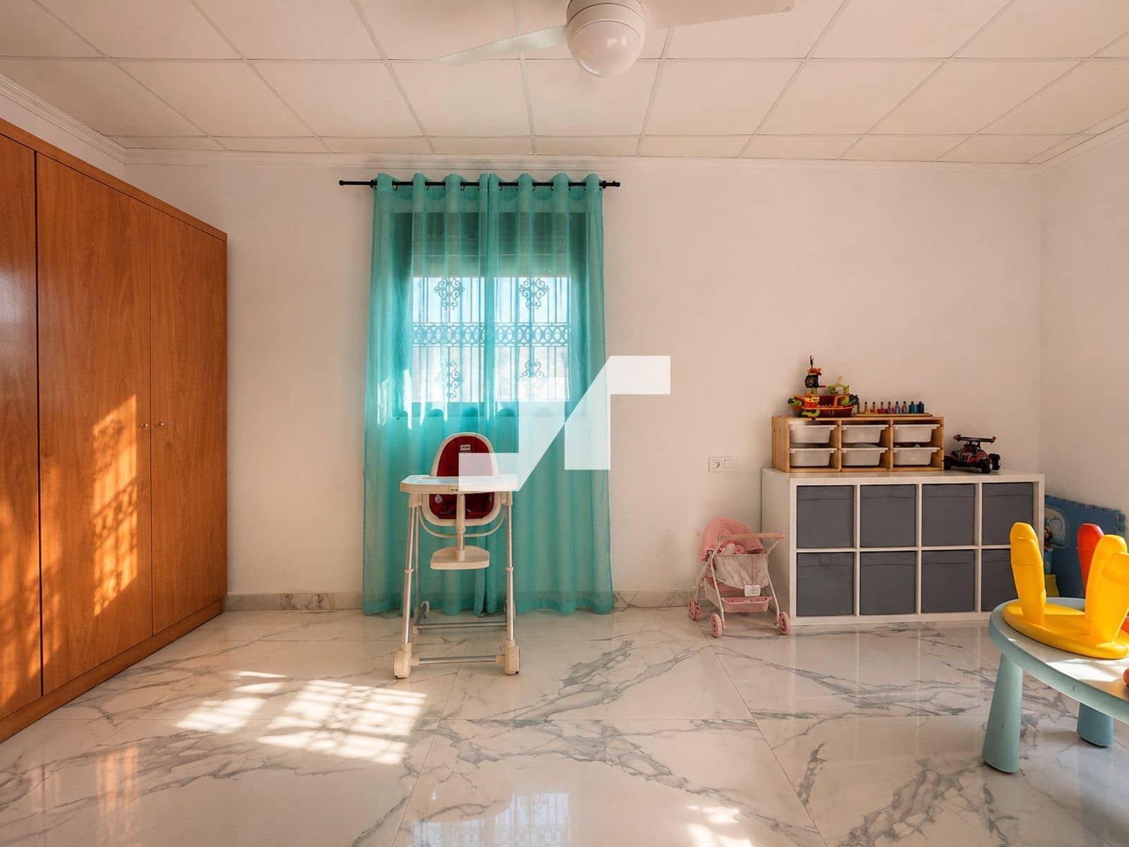 5 makuuhuone Huvila myytävänä paikassa Vila-real - 250 000 € (Ref: 10018101)