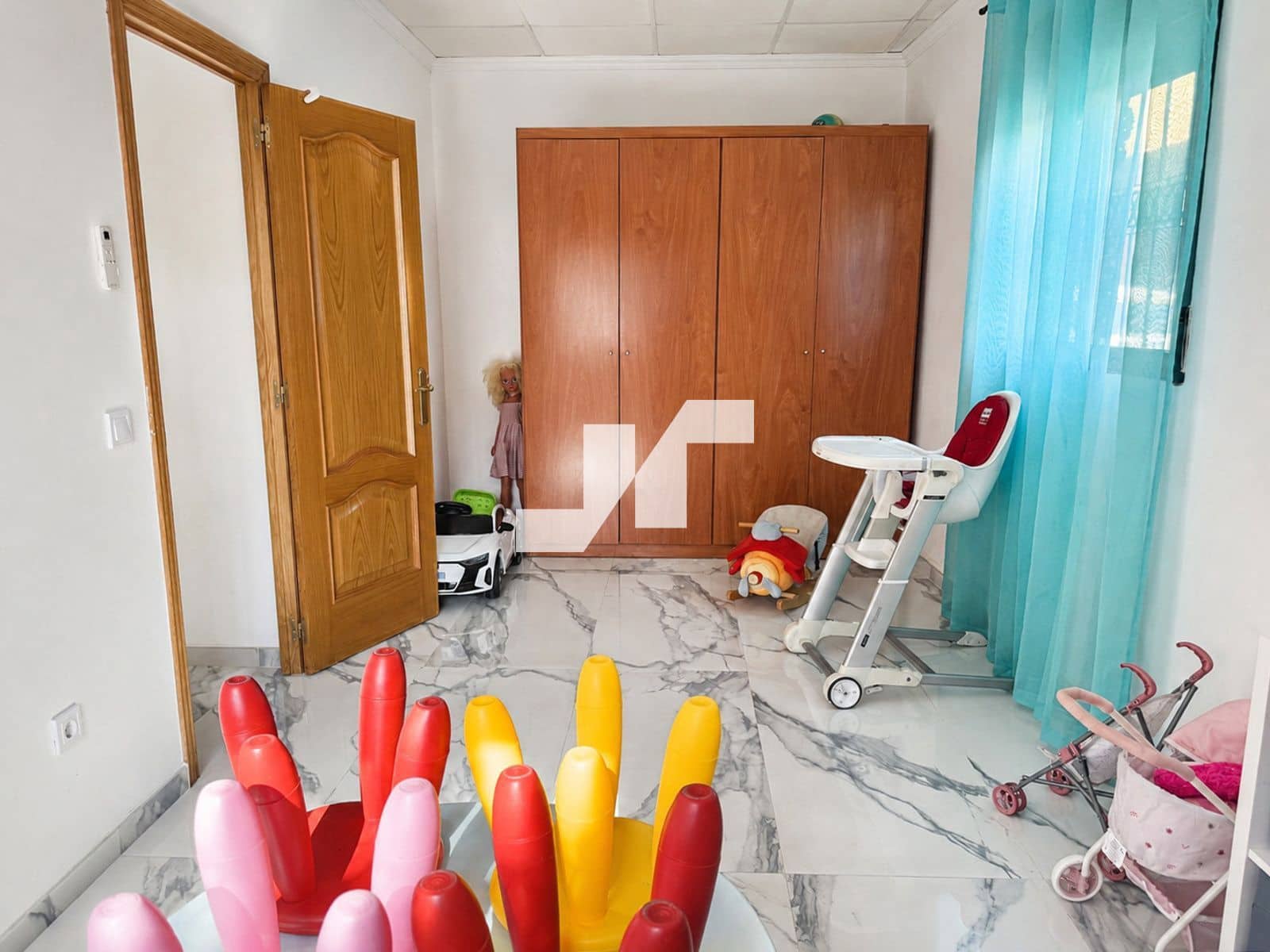 5 makuuhuone Huvila myytävänä paikassa Vila-real - 250 000 € (Ref: 10018101)