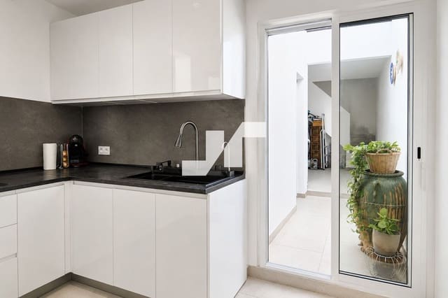 3 makuuhuone Huvila myytävänä paikassa Vila-real - 299 000 € (Ref: 10035761)