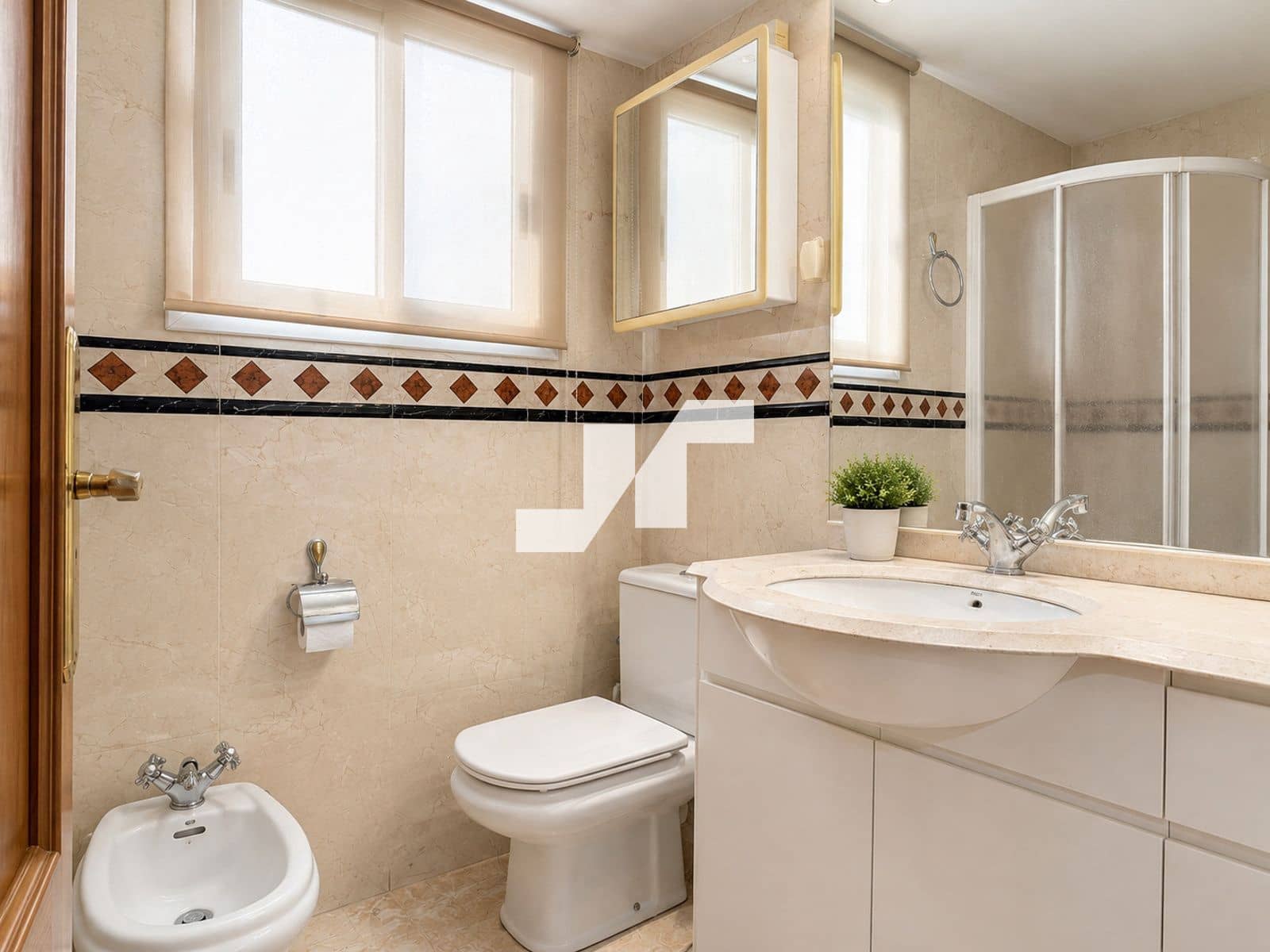3 makuuhuone Asunto myytävänä paikassa Castello de la Plana mukana 
autotalli - 230 000 € (Ref: 10038536)