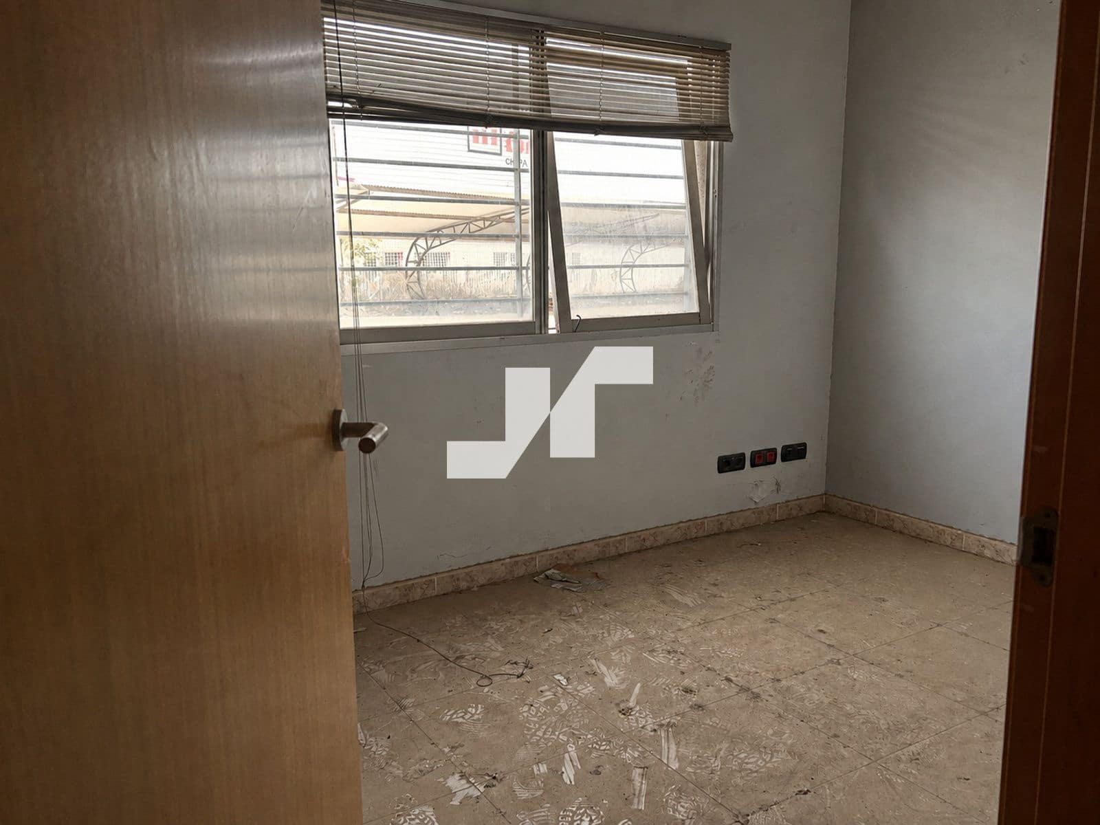 Erhverv til salg i Vila-real - € 1.000.000 (Ref: 10038548)
