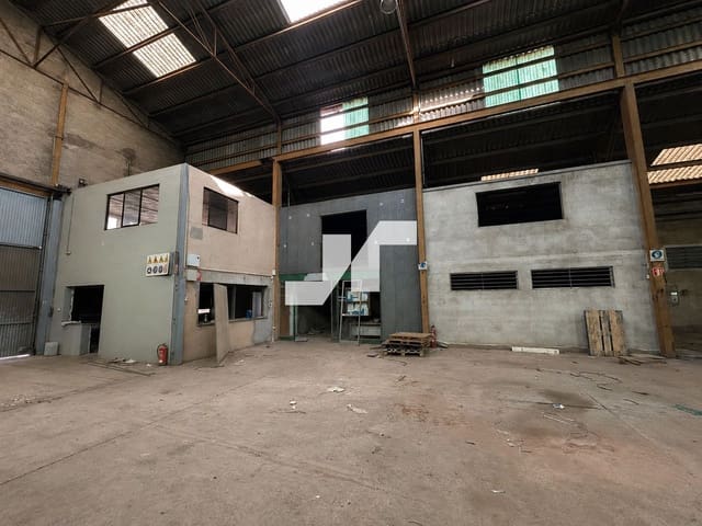 Erhverv til salg i Vila-real - € 1.000.000 (Ref: 10038548)
