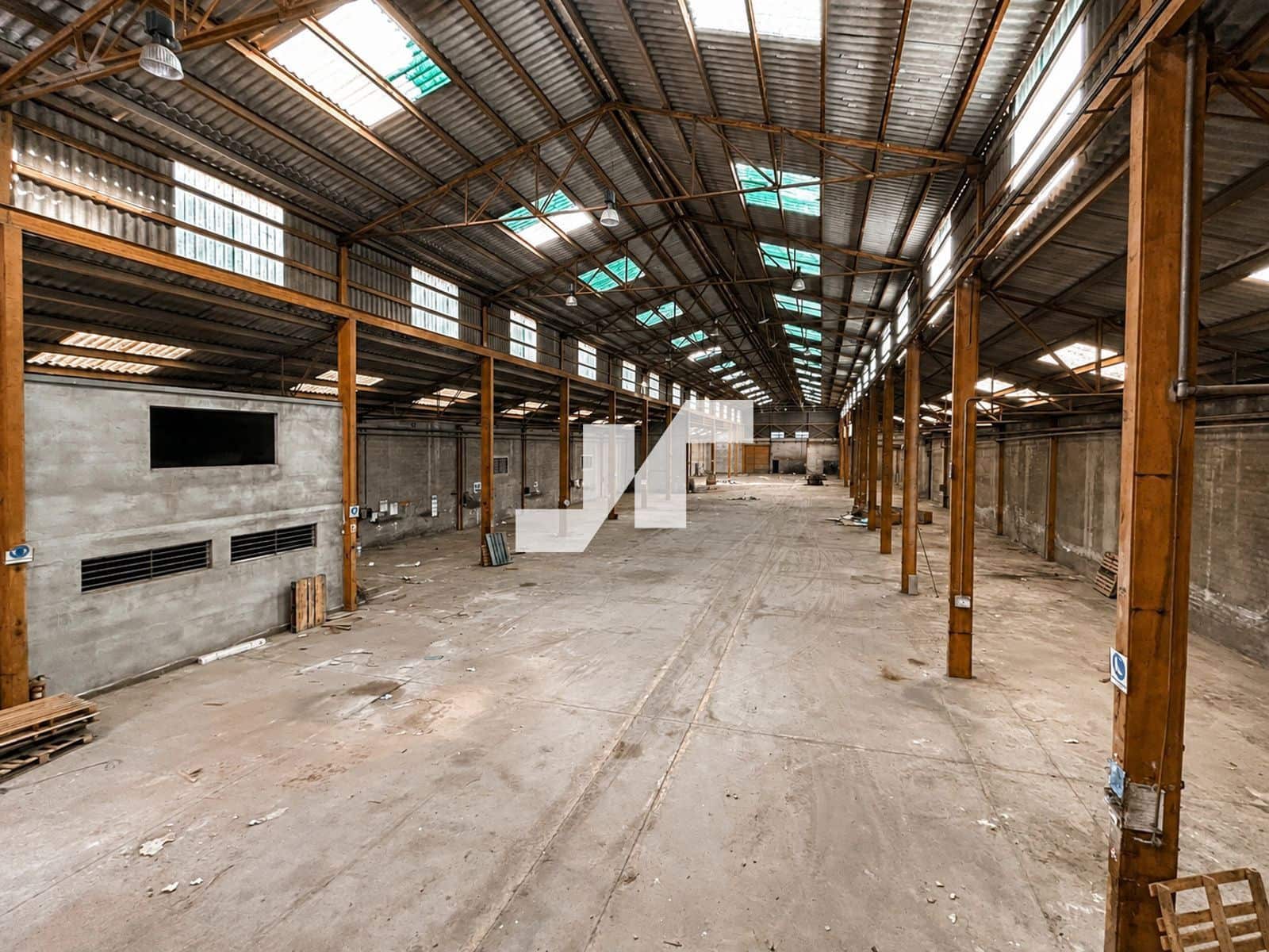Erhverv til salg i Vila-real - € 1.000.000 (Ref: 10038548)