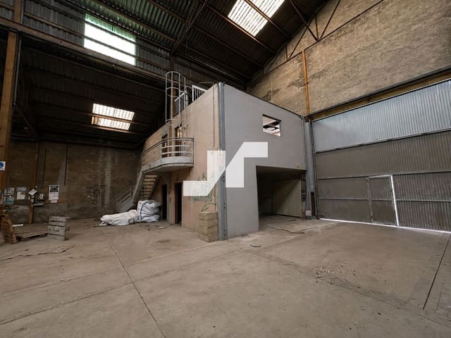 Erhverv til salg i Vila-real - € 1.000.000 (Ref: 10038548)