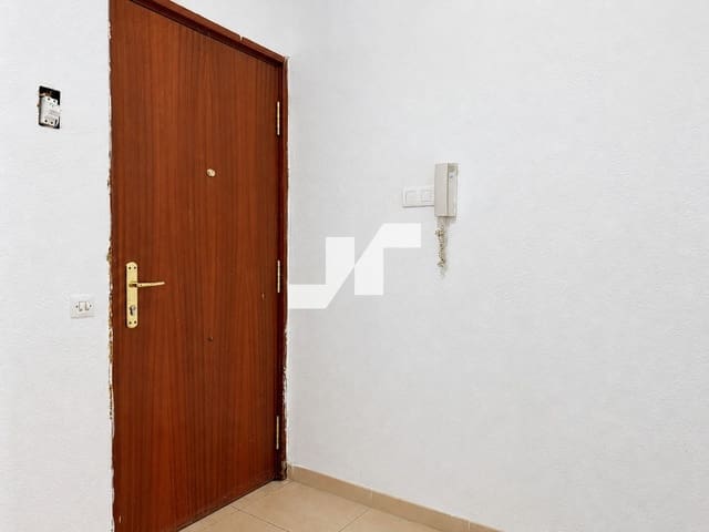 3 makuuhuone Asunto myytävänä paikassa Sur, Castelló de la Plana - 129 000 € (Ref: 10040229)