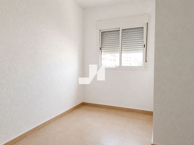 3 makuuhuone Asunto myytävänä paikassa Sur, Castelló de la Plana - 129 000 € (Ref: 10040229)