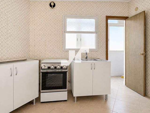 3 makuuhuone Asunto myytävänä paikassa Sur, Castelló de la Plana - 129 000 € (Ref: 10040229)